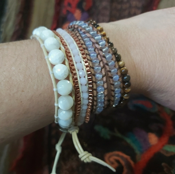 Bracelets - Picture 1 of 3